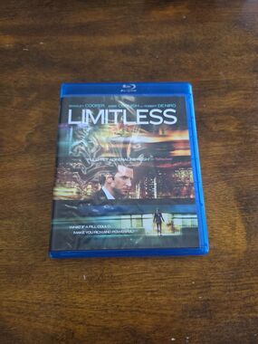 Limitless Blu-ray Bradley Cooper Robert De Niro Unrated Edition + Digital